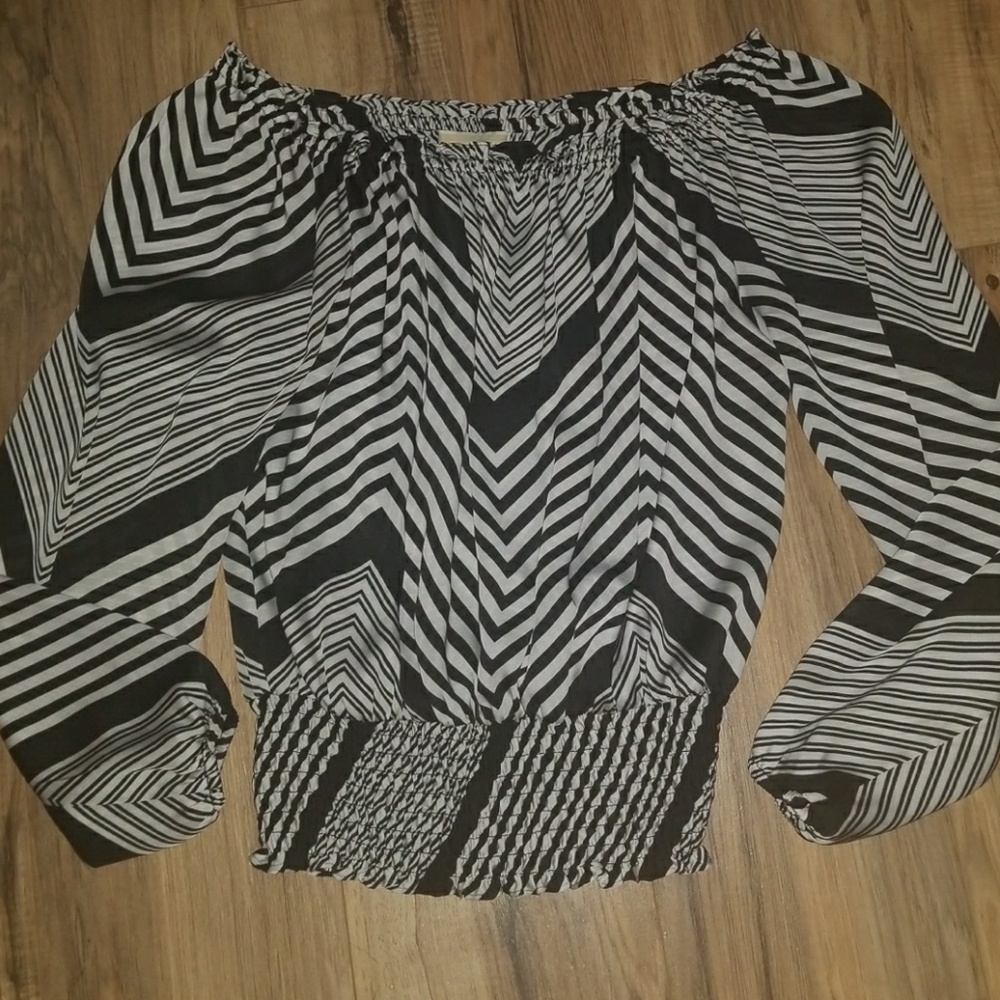 Michael Kors off the shoulder Peasant top